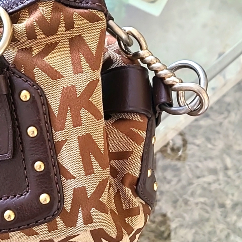 Michael Kors Monogram Bag - Picture 9 of 16